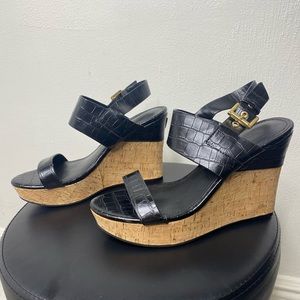 Guess wedges